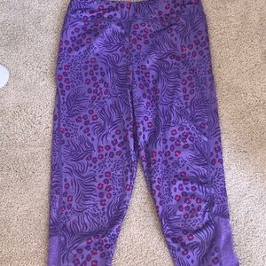 4/$20 Purple cheetah print leggings